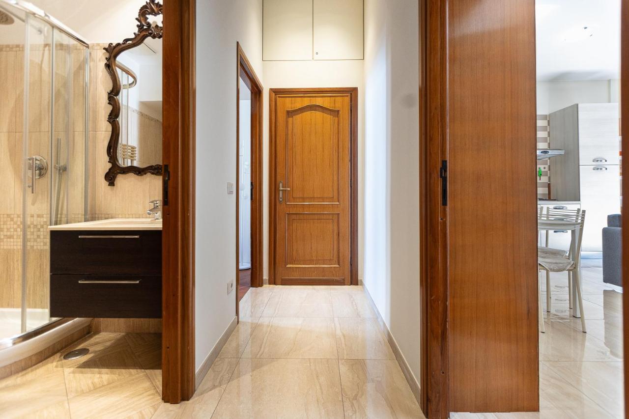 Vatican Museum By Rental In Roma Esterno foto
